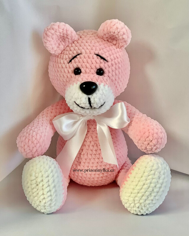 Háčkovaný medvídek sv.růžový