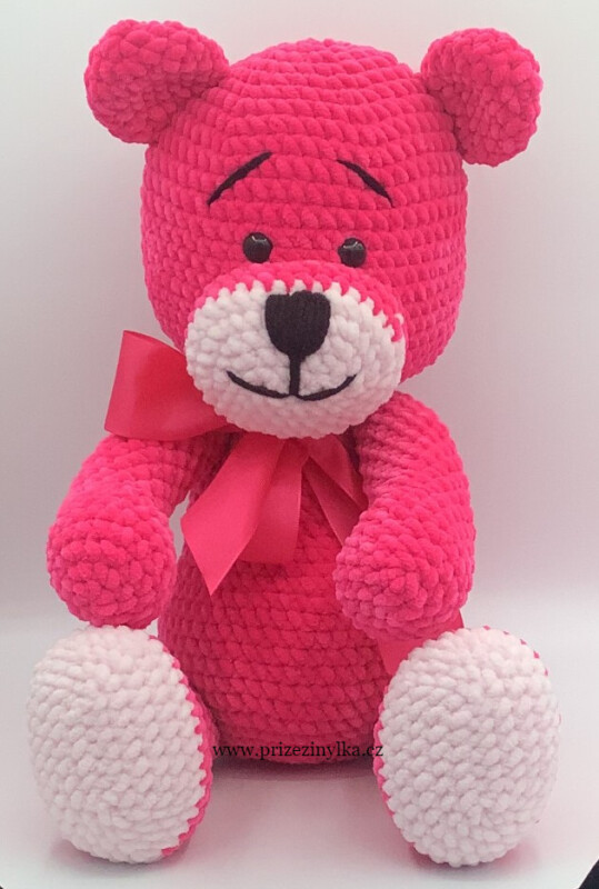 Háčkovaný medvidek jasná růžová 