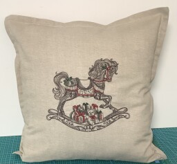 Polštářek 40x40 + výplň kůň hnědý 