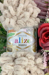 Puffy 599 bílá káva 